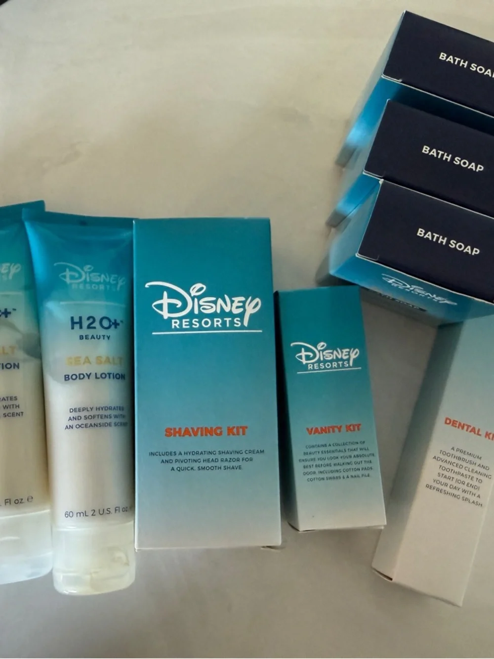 Disney Resorts H2O+ Spa Amenities - Blue/White - Picture 2 of 2